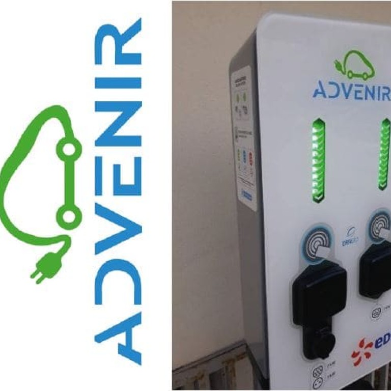 Logo d'ADVENIR avec une photo d'une borne de recharge électrique